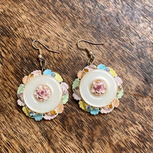 Floral clay pastel flower disc earrings